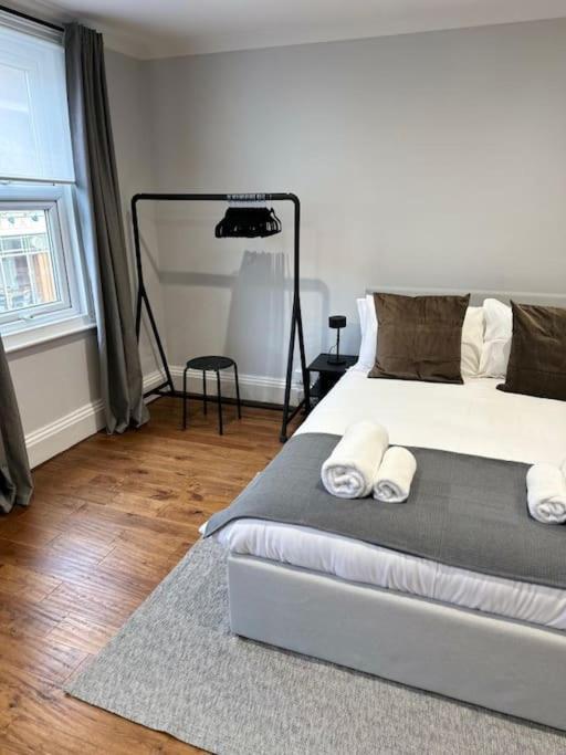 High Wycombe Centre- 2 Bed Flat Apartamento Exterior foto